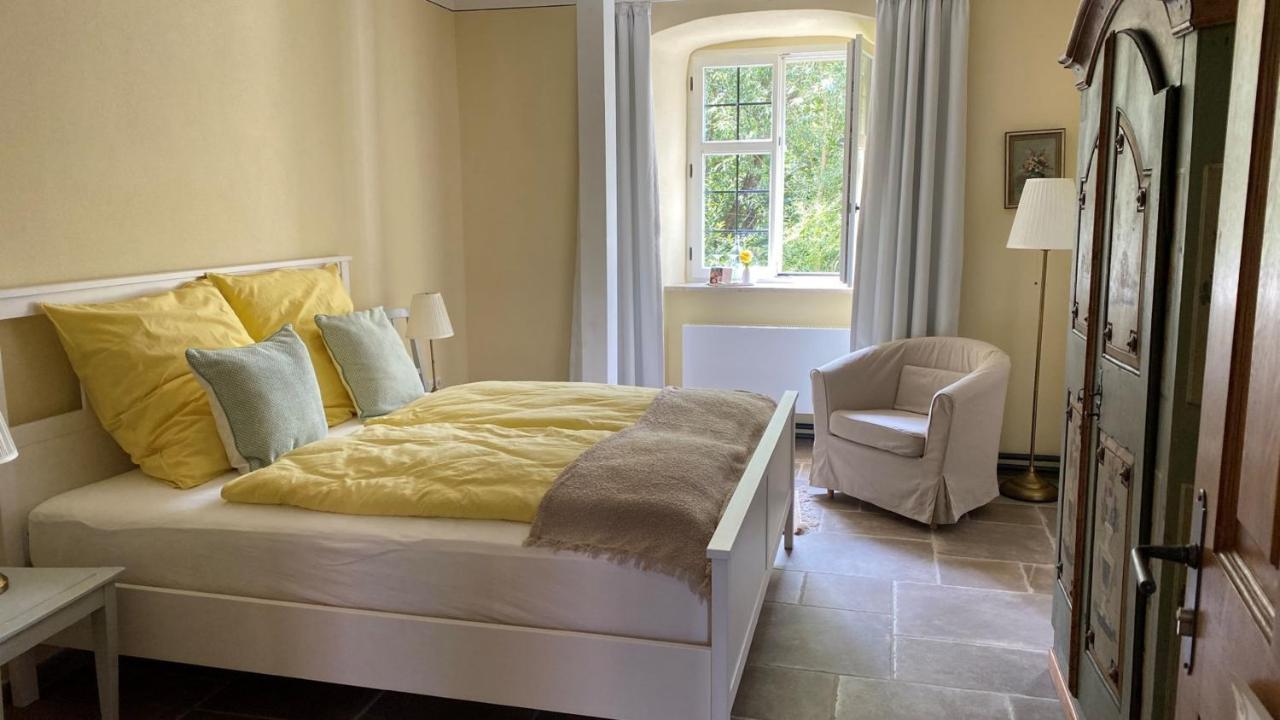 Propstei Wechterswinkel Bed and Breakfast Exteriör bild